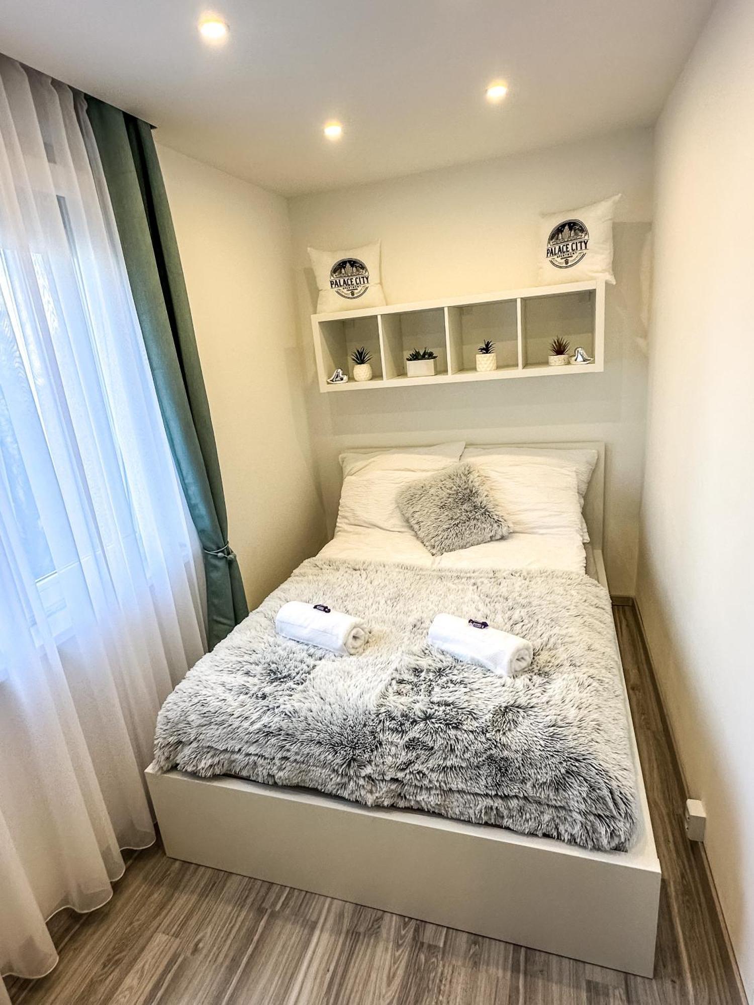 Székesfehérvár Palace City Apartman,T13, Ac, Klima 아파트 외부 사진